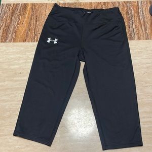 Under armour- black youth medium girls leggings